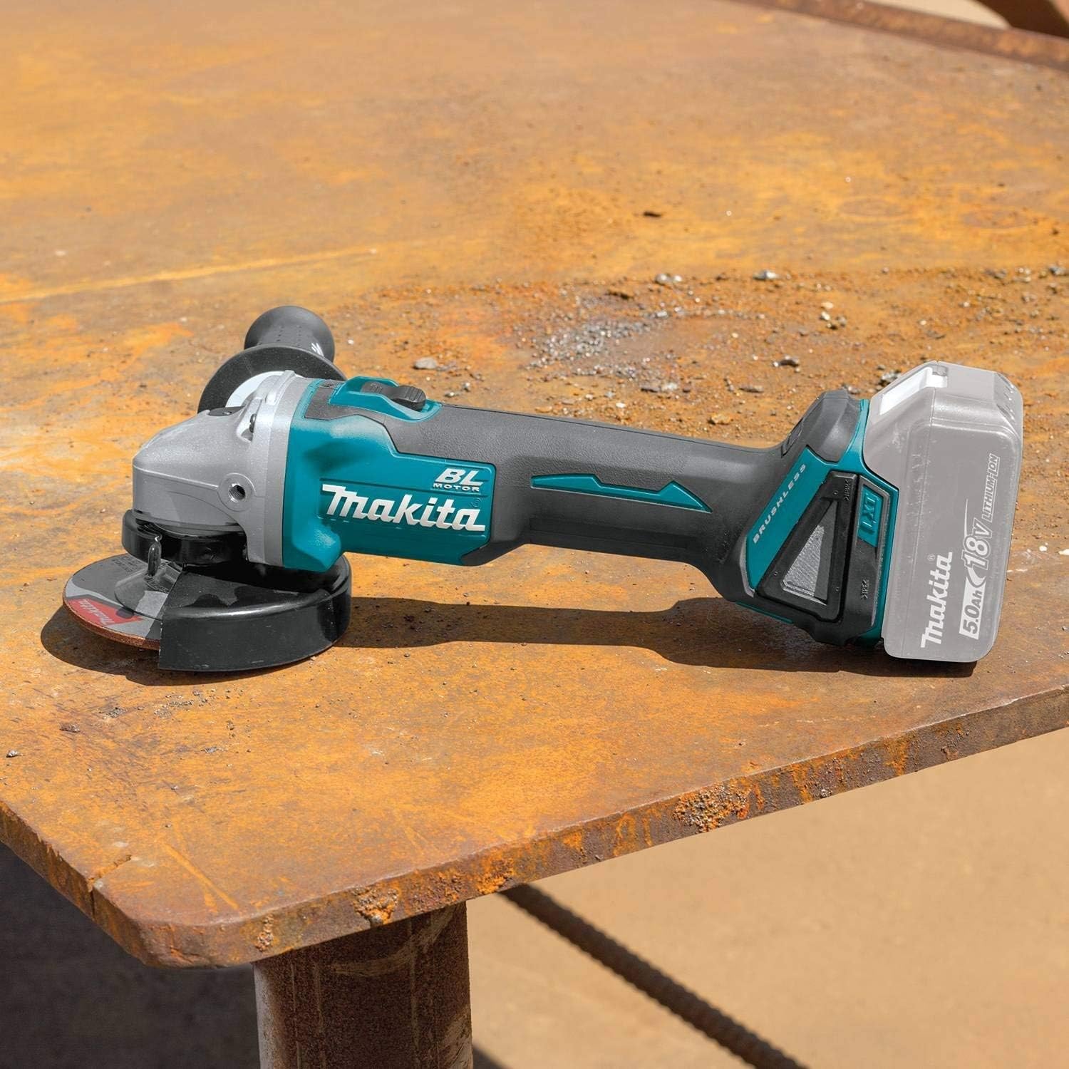 Makita XAG09Z 18V LXT Lithium-Ion Brushless Cordless 4-1/2-Inch / 5-Inch Cut-Off/Angle Grinder, with Electric Brake  BL1840B 18V LXT Lithium-Ion 4.0Ah Battery