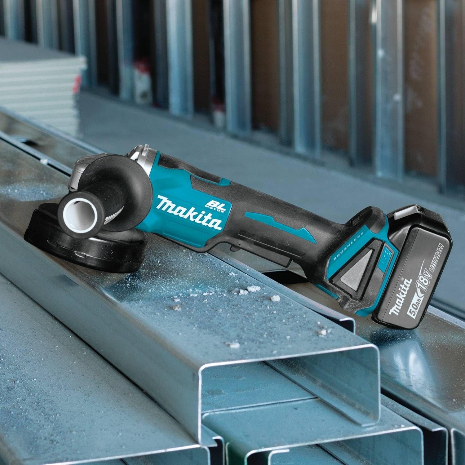 Makita XAG11Z 18V LXT® Lithium-Ion Brushless Cordless 4-1/2” / 5 Paddle Switch Cut-Off/Angle Grinder, with Electric Brake, Tool Only